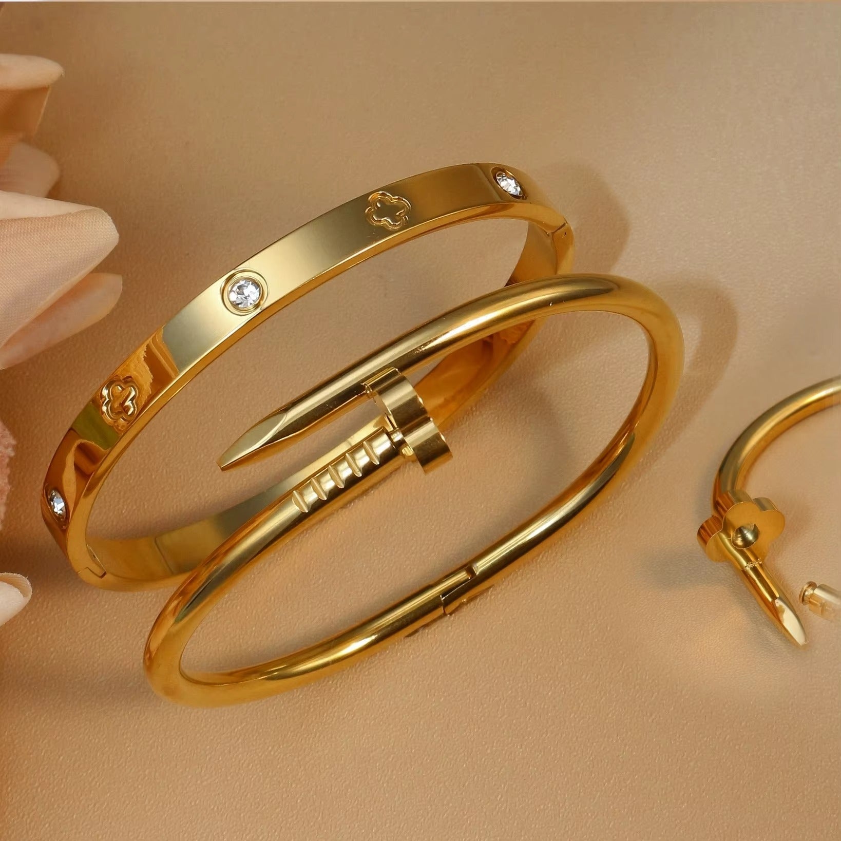 hand cuff bangels